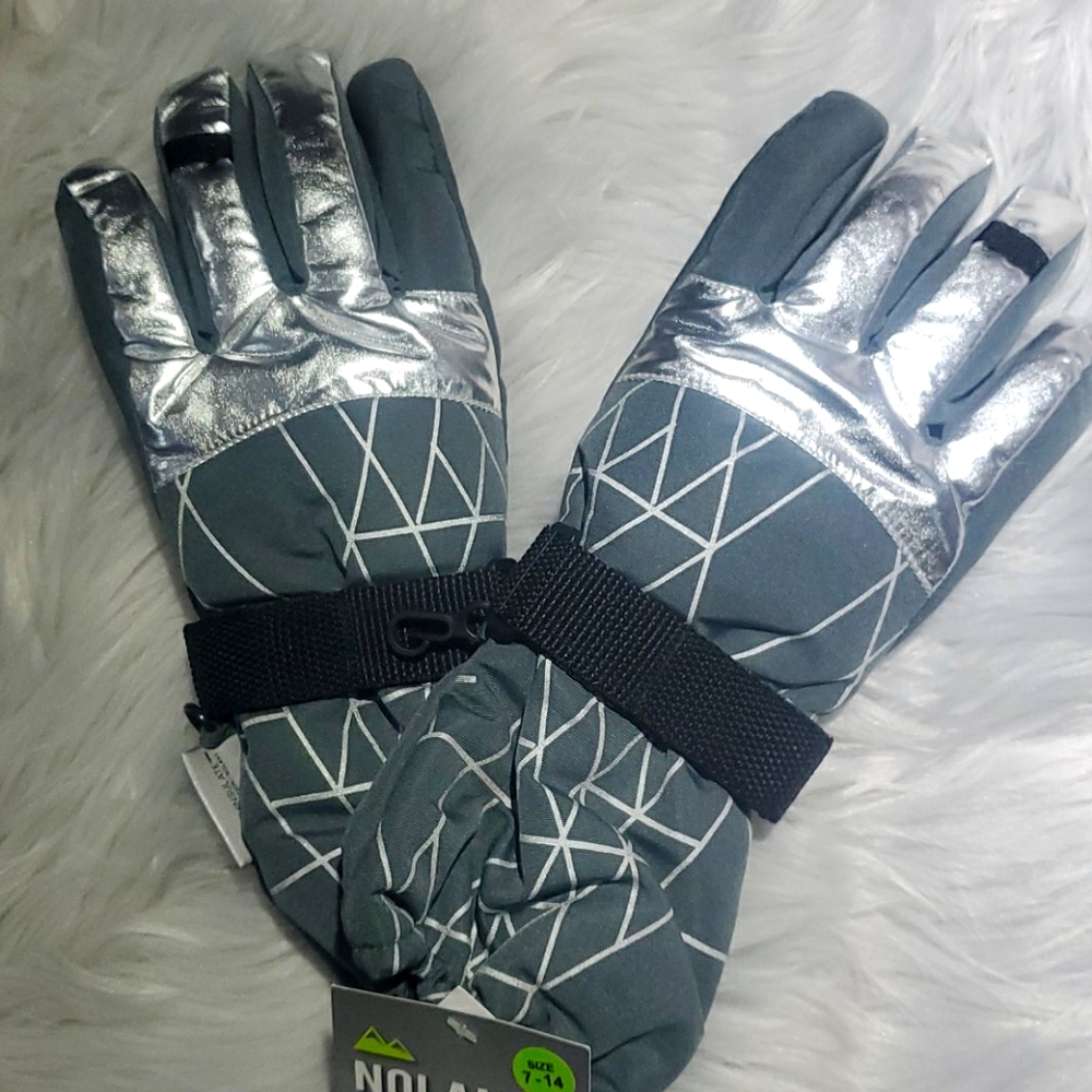 Nolan young girls gloves